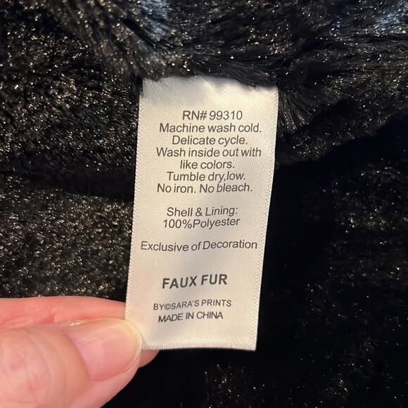 Widgeon Girls Black Super Soft Faux Fur Jacket with Sequins & Pockets - Size M - Picture 5 of 6